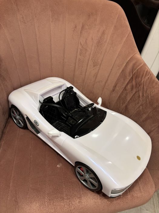 Samochod Rainbow High