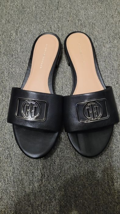 Tommy Hilfiger шлепки ,кожанные, длина по стельке 24,5
