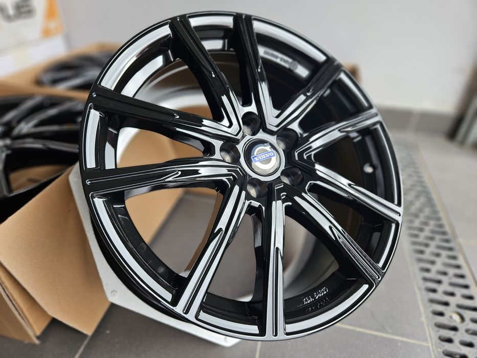 Volvo 20 " Nowe 5x108 EX30 XC40 XC60 V90 CC V60 Cross Country Czarne