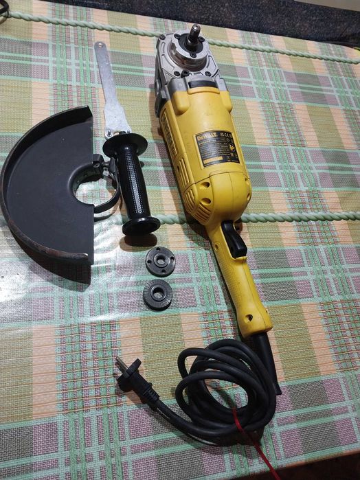 Болгарка DeWALT DWE494- QS 230Круг