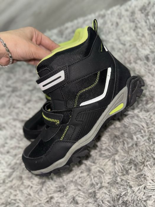 Кросівки на флісі