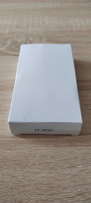 Akumulatory-baterie li ion do łódki zanętowej 2x17,5 Ah + ładowarka.