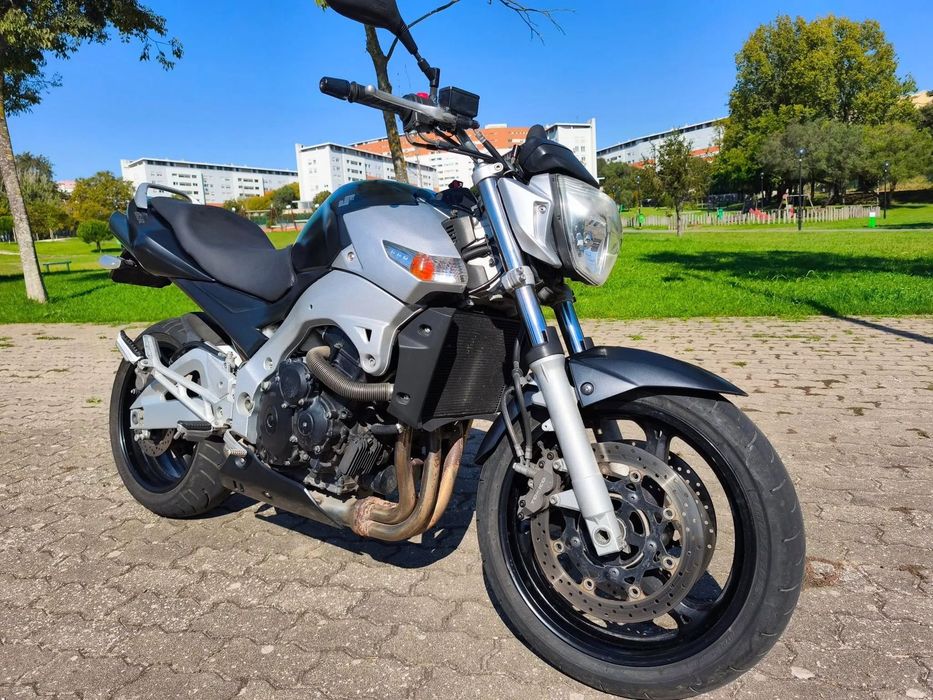 Suzuki GSR  600