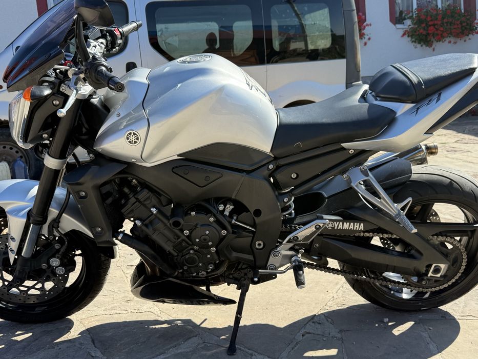 Yamaha FZ1 на документах
