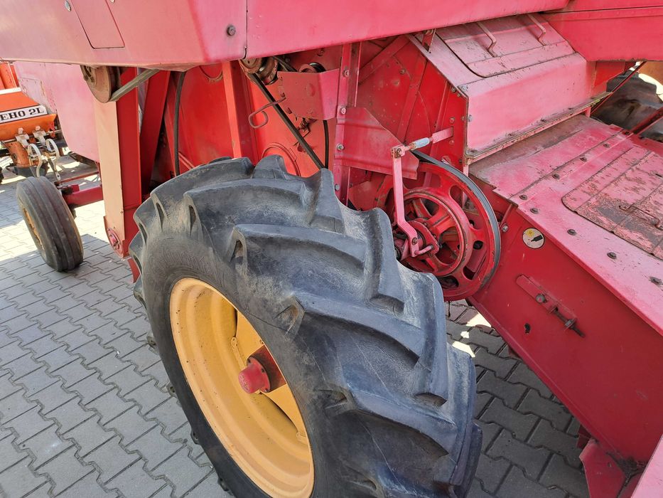 Części kombajnu zbożowego Massey Ferguson 187