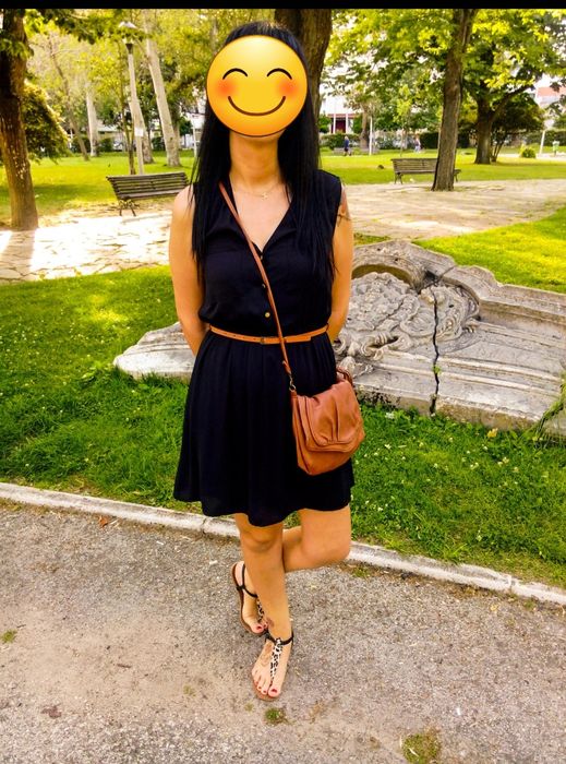 Vestido curto preto