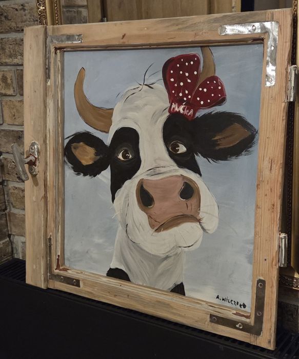 Obraz w antycznej ramie okiennej do pokoju dziecięcego