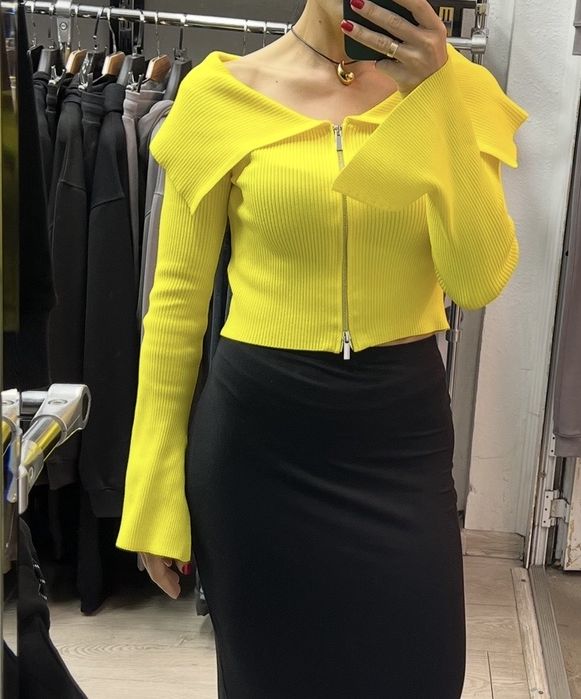 Кофта від бренду Zara