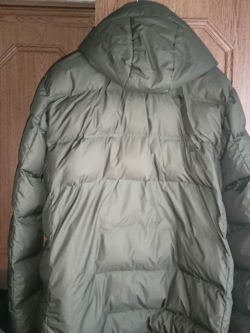 Зимова куртка Pull and Bear 800 грн. Пуховики та зимові куртки Київ