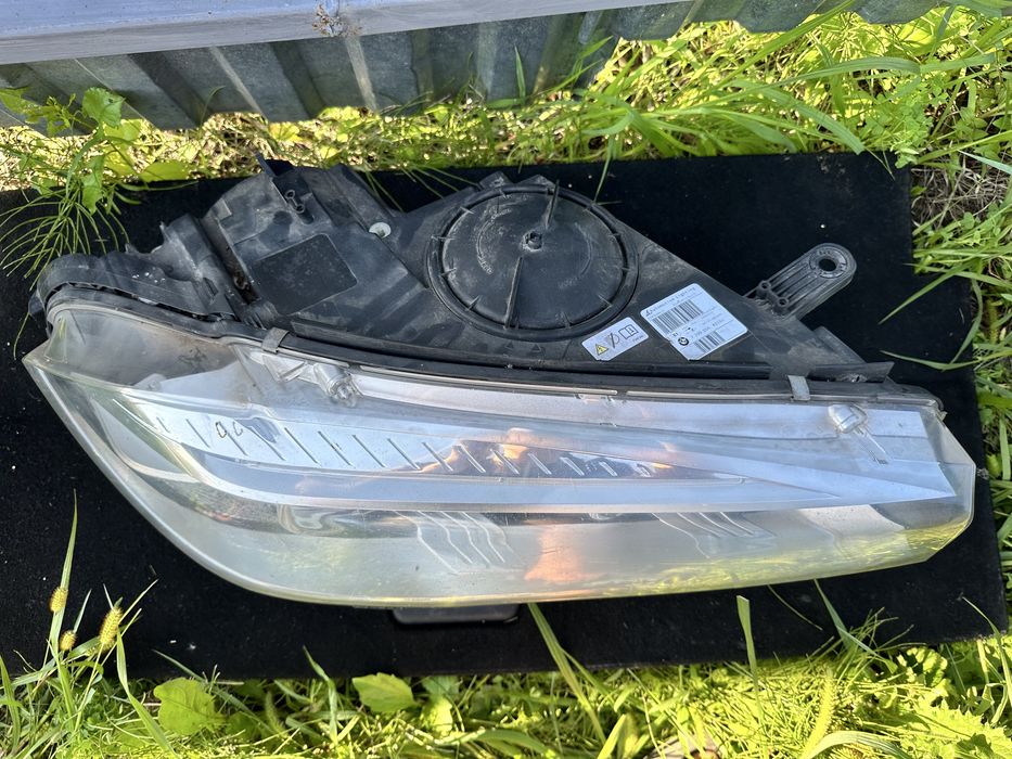 Фара права BMW X5 F15