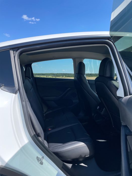 Tesla model Y 2021 Long Range Dual Motor