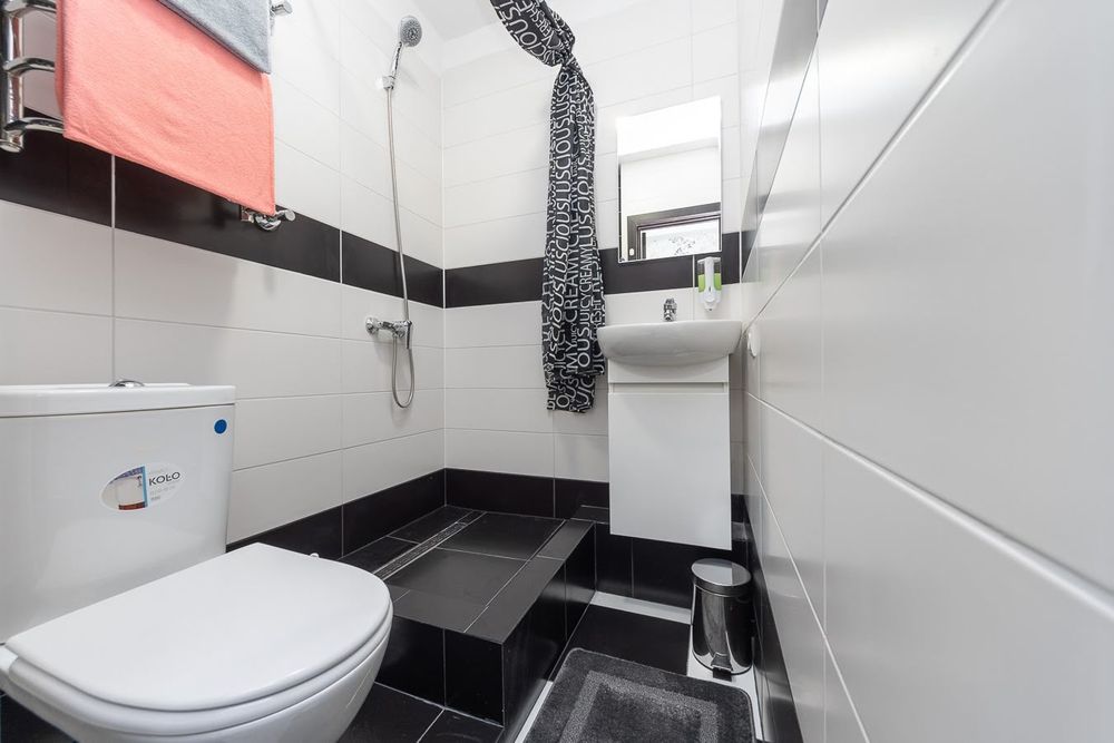 Смарт Квартира 2хв від метро Героїв Дніпра Оболонь