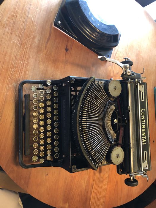 Máquina de escrever antiga