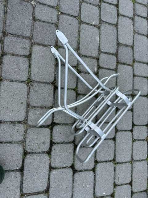 Bagażnik rowerowy z miejscem na baterię - koła 20"