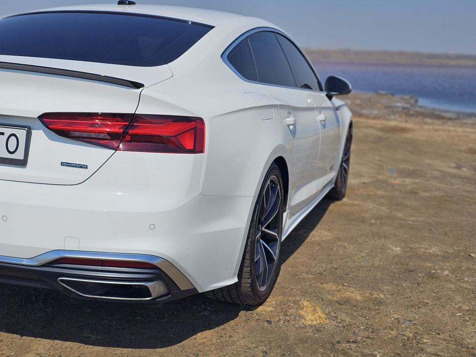 Audi A5 2021 VIN WAUFACF55MA050594 фото оголошення 4 з 8
