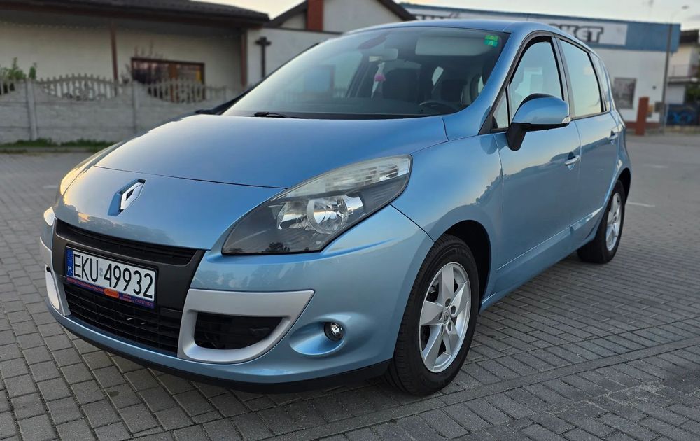 Renault Scenic Sprzedam Renault Scenic III 2.0 benzyna 140km