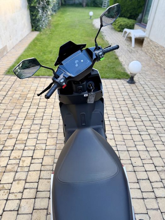 Електроскутер Garow L850 2999Вт., 100км/год., електро спорт скутер