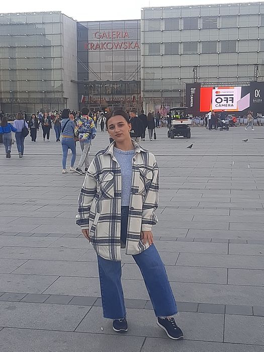 Сорочка в клітинку