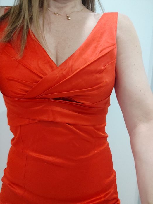 Sukienka sexy krwista czerwień