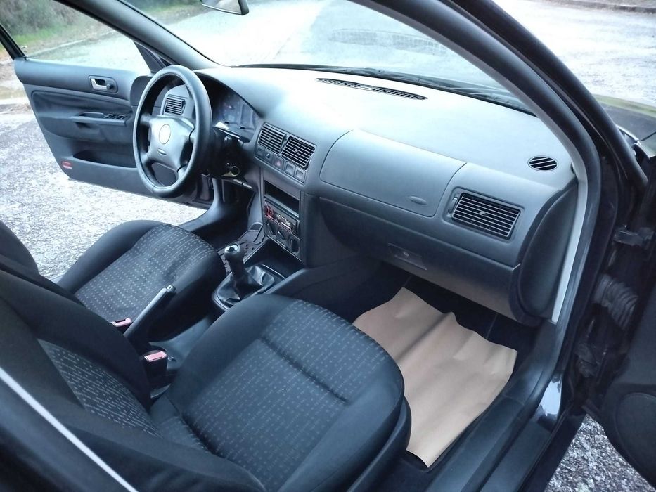 Vw Golf Variant 1.9 TDI 110cv - Bom Estado