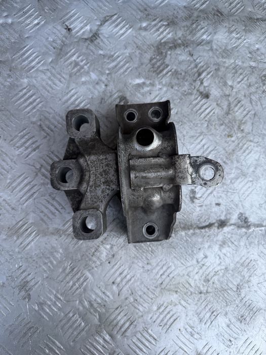 Подушка двигателя 1.9 диз альфа ромео 159 alfa romeo год 2007