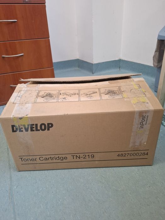 Toner Develop TN219K