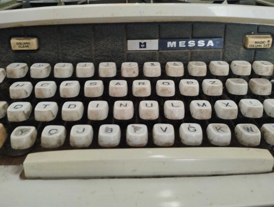 Máquina de escrever antiga