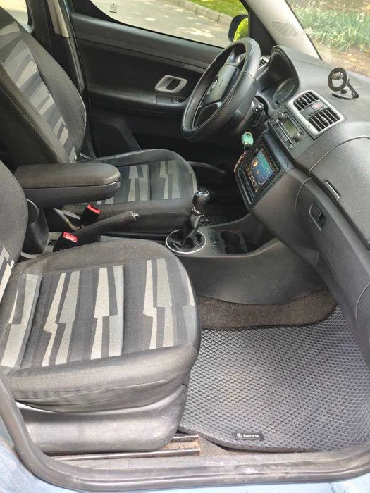 Продам Skoda Roomster 2007 1,4 газ/бензин