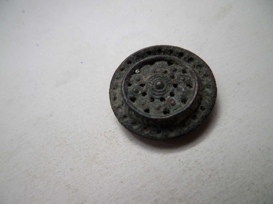 Botão antigo em Metal