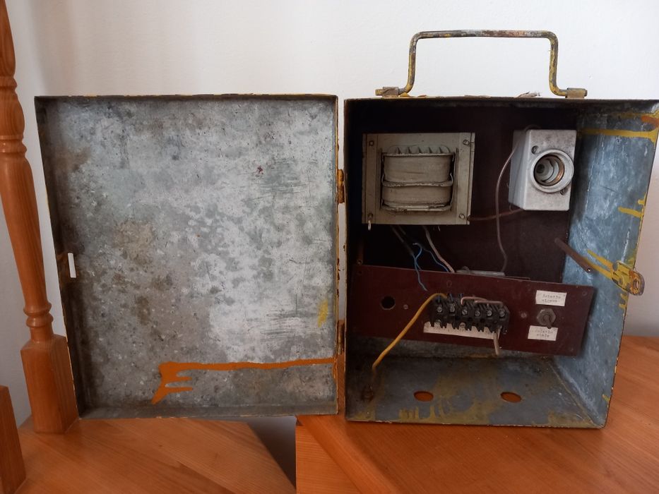 Skrzynka elektryczna przenośna