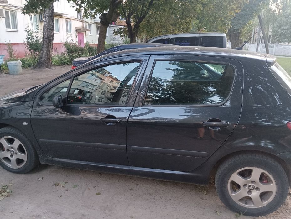 Авто Pegout 307,у гарному стані