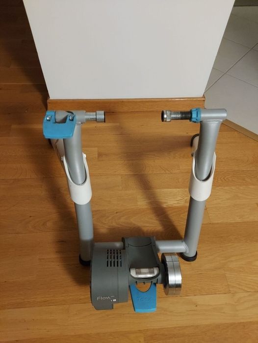 Interaktywny trenażer rowerowy TACX programowane treningi wirtualne