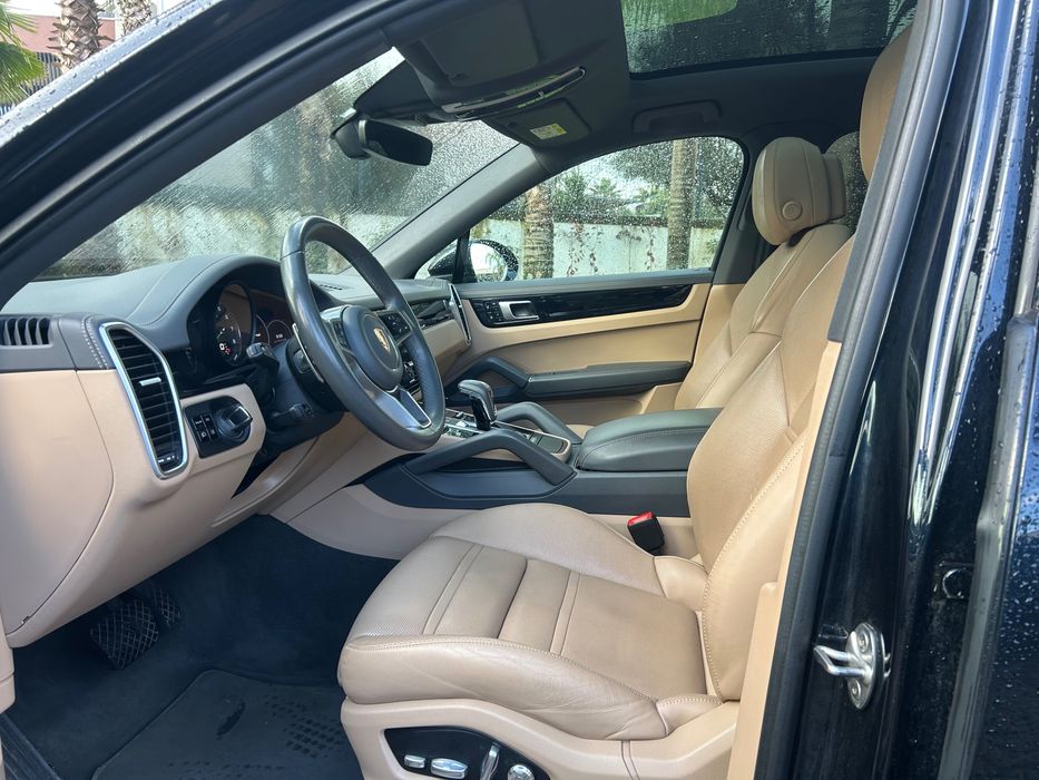 Porsche cayenne coupé E-hybrid