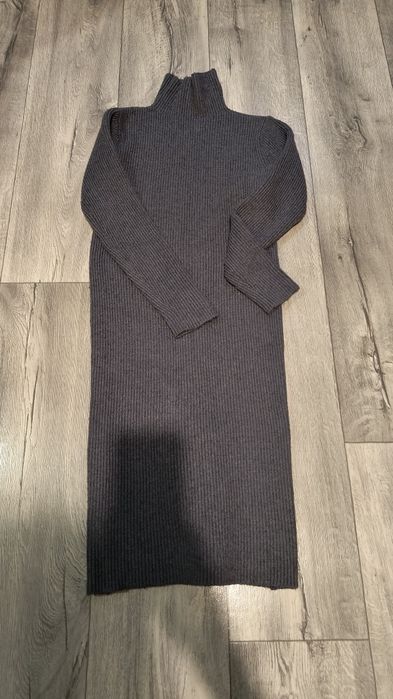 Sukienka XS dopasowana