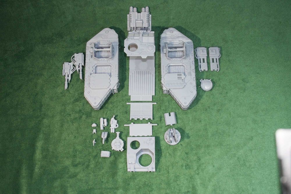 LAND RAIDER - figurka kolekcjonerska