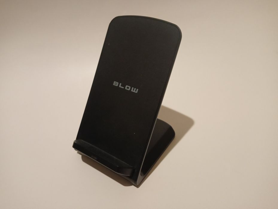 Ładowarka bezprzewodowa blow