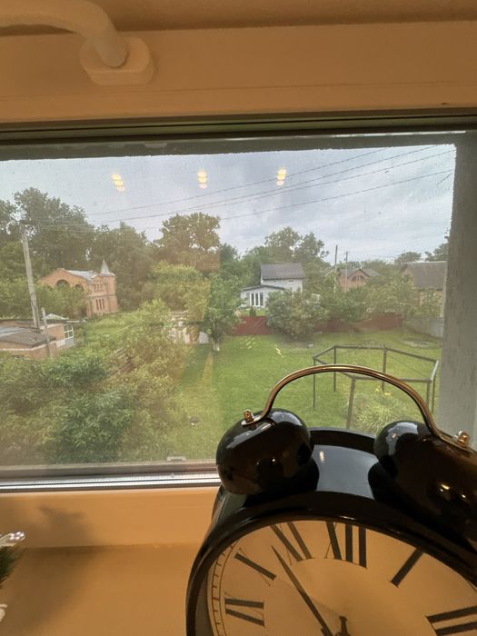 Свободный!Отдельностоящий двухэтажный дом!Свой двор!Есть генератор!