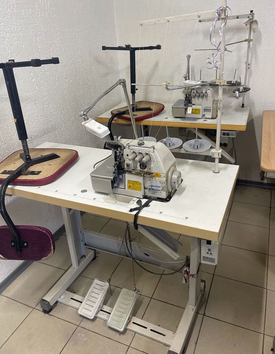 Оверлоки б/у (5-нитки).