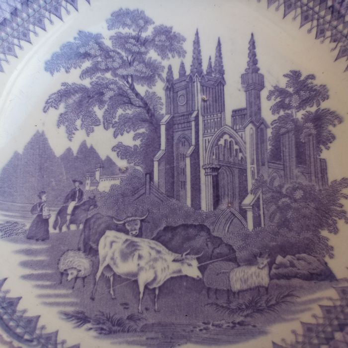 Bacia lavanda Fábrica de Louça Sacavém Vaquinhas 1862/85 cor Lilas