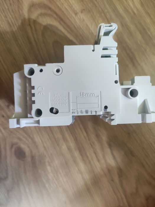Podstawa bezpiecznikowa  SP58 3P