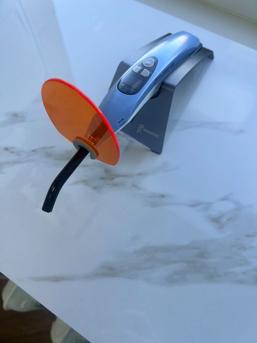 Фотополімерна лампа