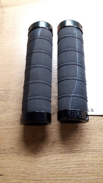 Chwyty kierownicy gripy FIZIK XC