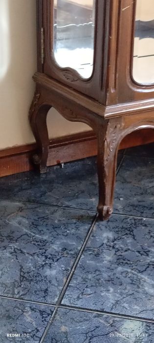 Cristaleira , vitrine de estilo clássico,  Vintage