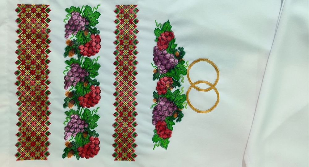 Весільний рушник вишитий бісером