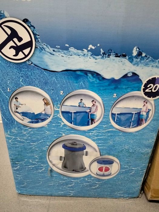 Piscina quase nova – pronta para outro verão!