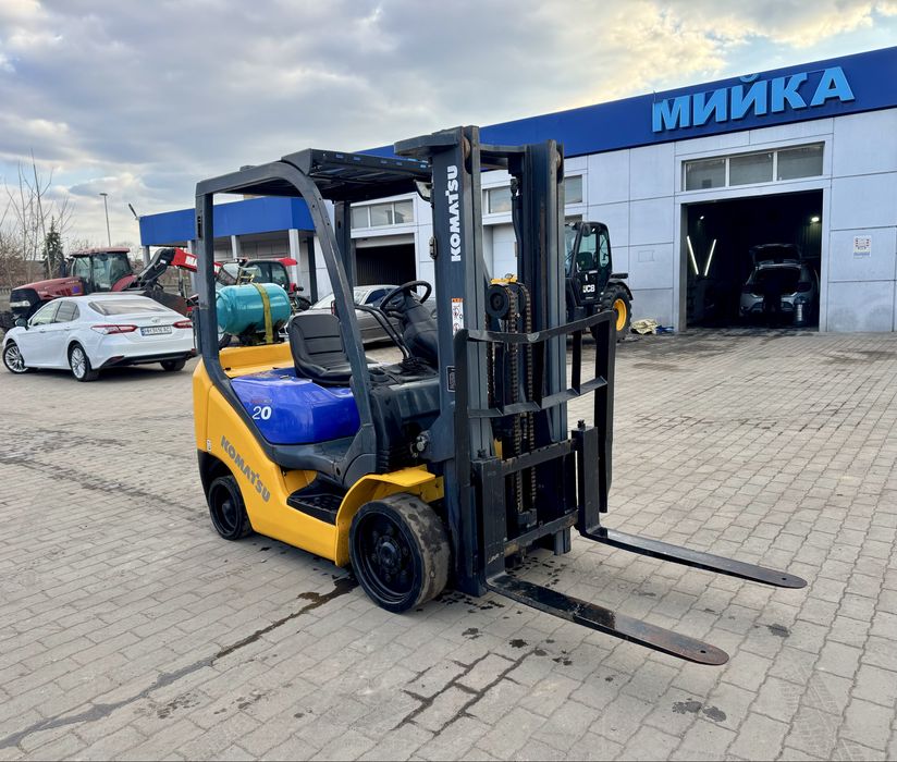Навантажувач Komatsu FG-20 Погрузчик
