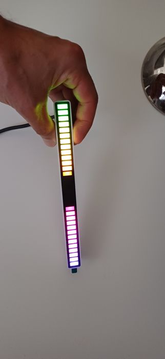 Luz colorida com sensor