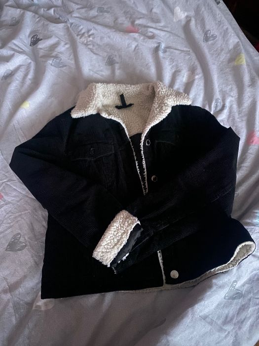 Верхній одяг жіночий