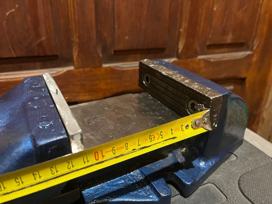 Stare prl narzedzia imadło maszynowe bison