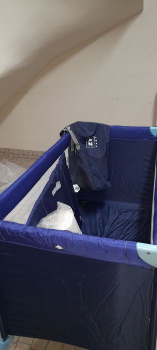 Vendo uma cama de criança